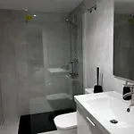 Sg Apartamentos, Silio 4b At 47-79 Apartman *