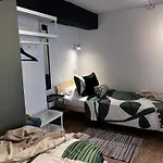 Sg Apartamentos, Silio 4b At 47-79 Apartman *