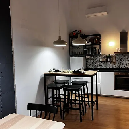 Sg Apartamentos, Silio 4b At 47-79