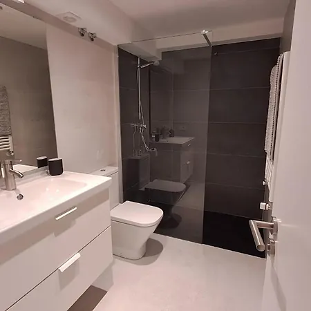 Sg Apartamentos, Silio 4b At 47-79