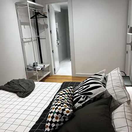 Sg Apartamentos, Silio 4b At 47-79 バリャドリド