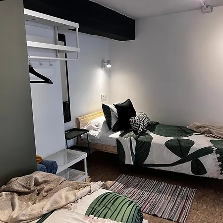 Sg Apartamentos, Silio 4b At 47-79 Apartman *